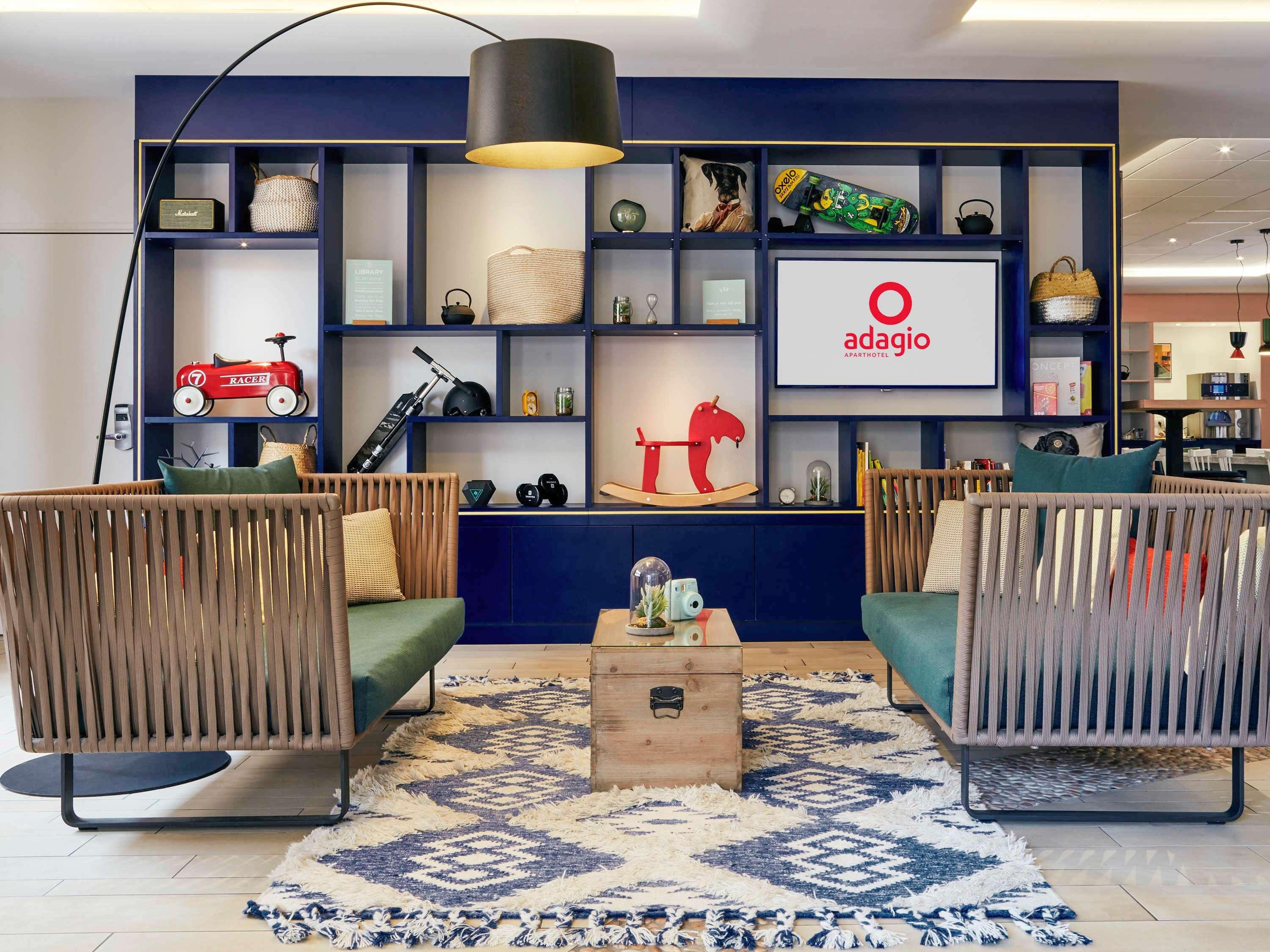 Adagio Centre 4*